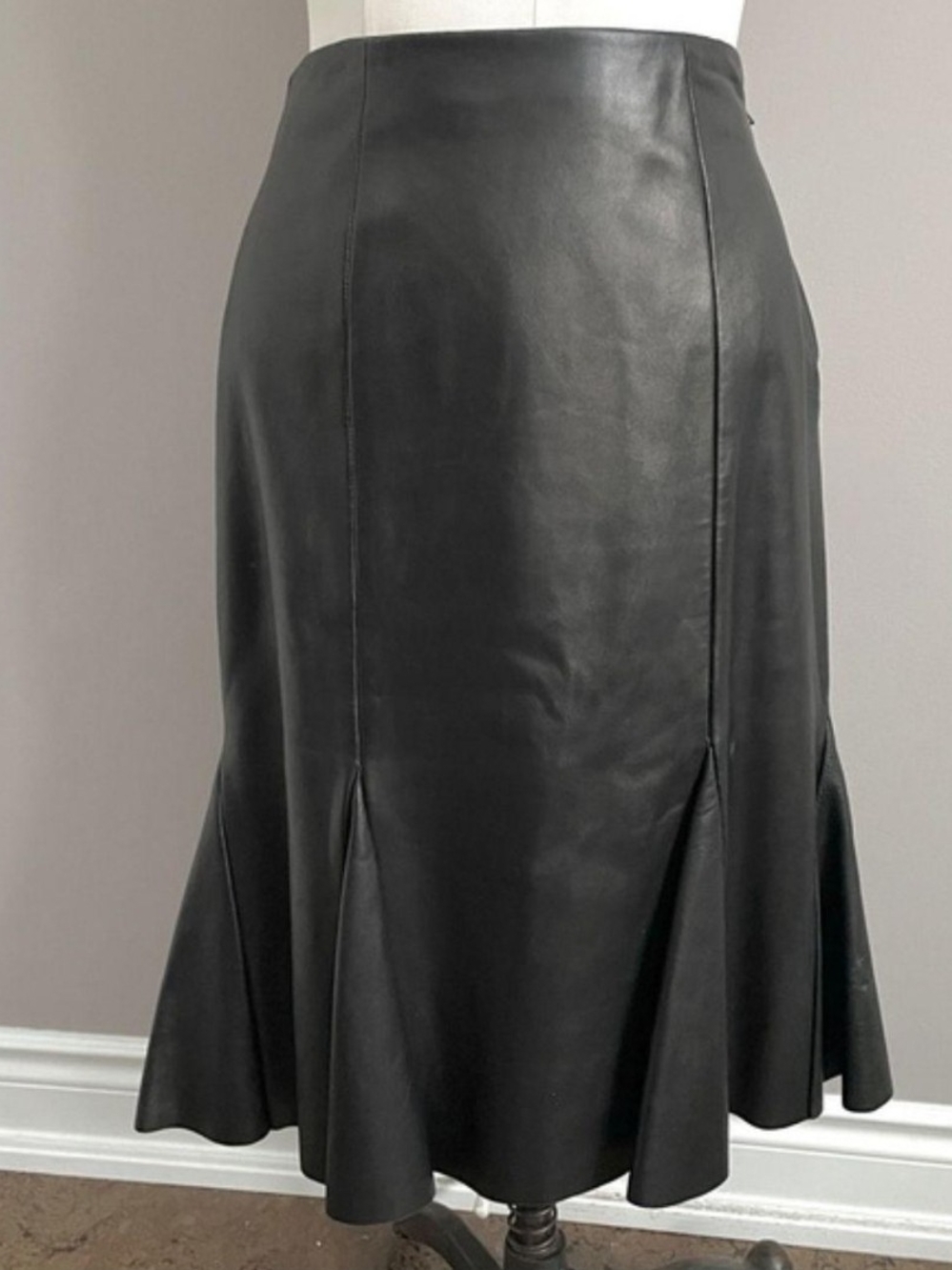 Vintage Danier Genuine Leather Skirt Size 6 - Picture 2 of 6